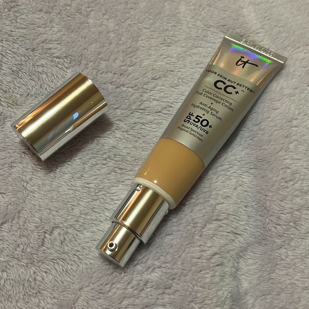 IT Cosmetics CC+ Color Correcting Full Coverage Cream SPF 50+